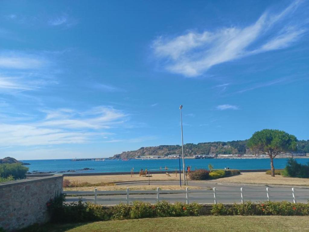 Ker Paul Et Ker Julien- Appartements Vue Mer Erquy Dış mekan fotoğraf